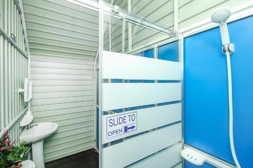 Airport A4 Transit Hub - Eco Chalets Katunayaka Zewnętrze zdjęcie