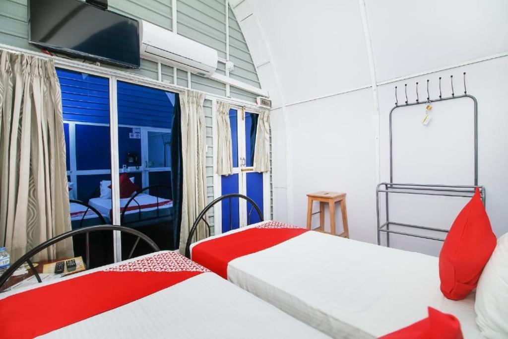 Airport A4 Transit Hub - Eco Chalets Katunayaka Zewnętrze zdjęcie
